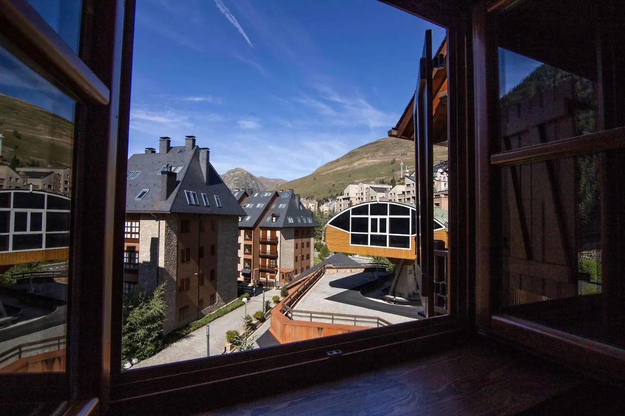 Adelaida De Alma De Nieve Apartment Baqueira Beret Spain